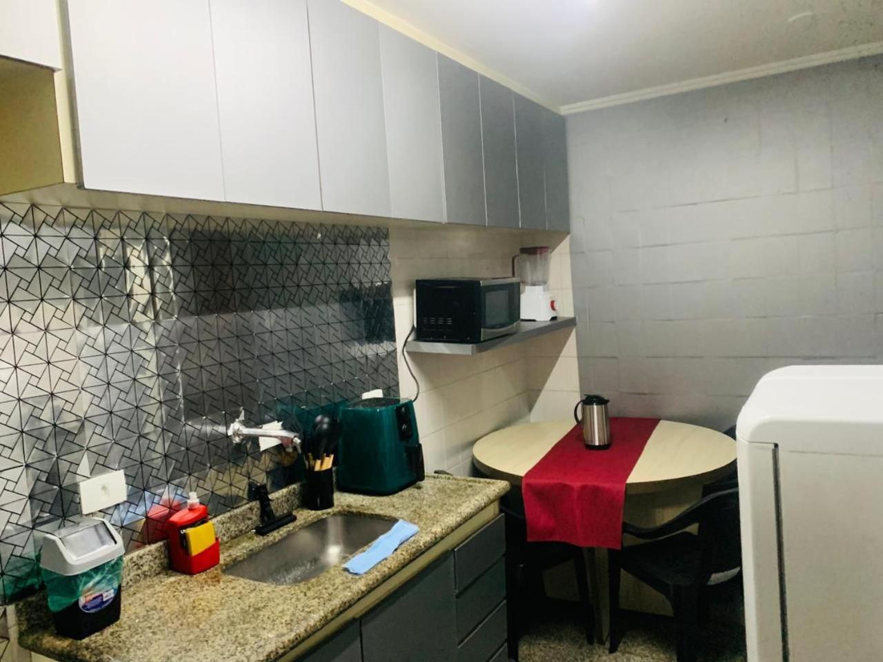 Bras, Rua Tiers, Ap Vautier, 7 Pessoas, 2 Quartos, Pe Na Feirinha Da Madrugada, Cozinha 公寓 圣保罗